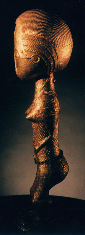 Loading Gold Leafed Baule Image...
